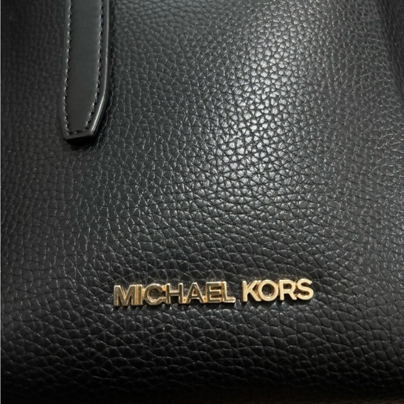 NWT! Michael Kors Emilia Large East West Black Pebbled Leather Tote Shoulder Bag - Picture 5 of 14